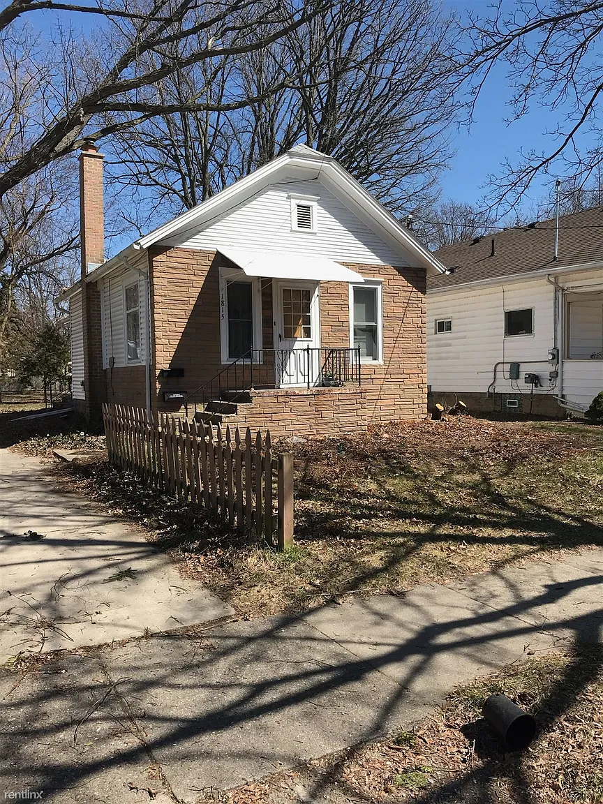 1815 Beal Ave photo 1