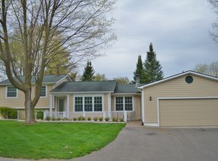 1714 Milford Hts, Milford, MI 48381