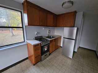 435 Allen St APT 204, New Britain, CT 06053