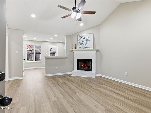 5th image of 5645 Kaitlyn Dr E