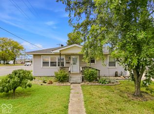 490 Coovert St, Columbus, IN 47201