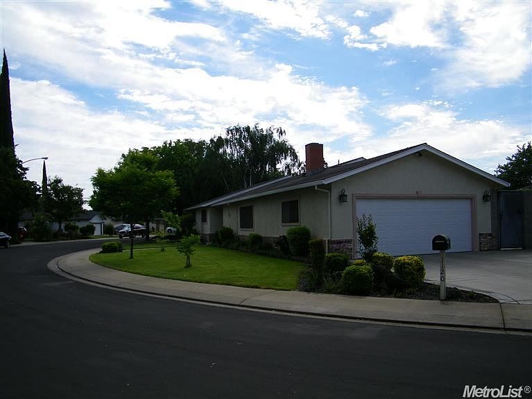 2nd image of 1120 Wildflower Dr