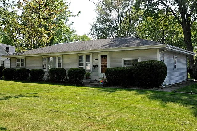 3046 Alta St photo 1