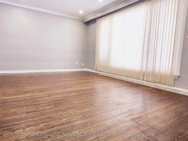 31 Windermere Ct #UPPER — Photo 4