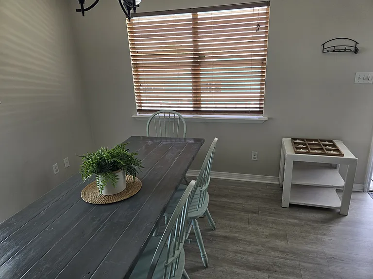 3393 Poinsettia Dr — Photo 13