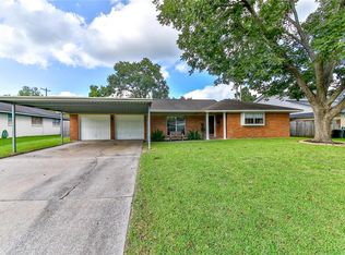 2000 Ivie Lee St, Baytown, TX 77520