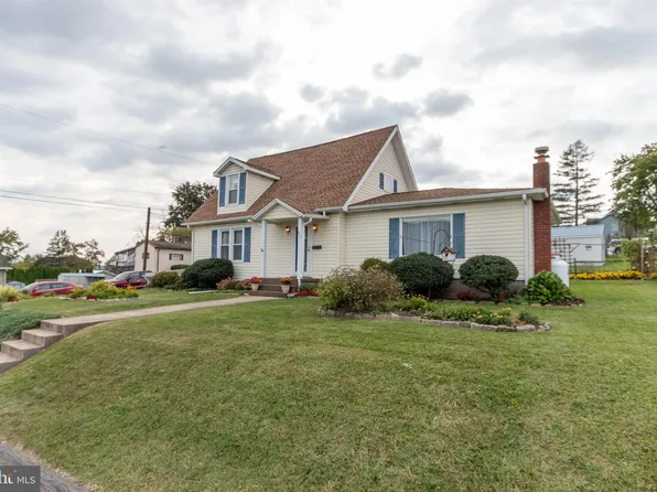 517 Wright St, Flemington, PA 17745