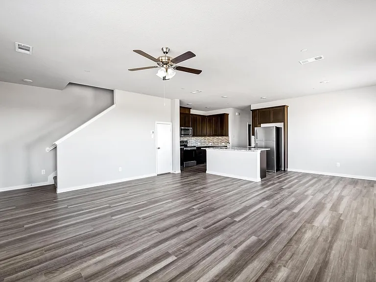 3201 Solana Cir — Photo 11