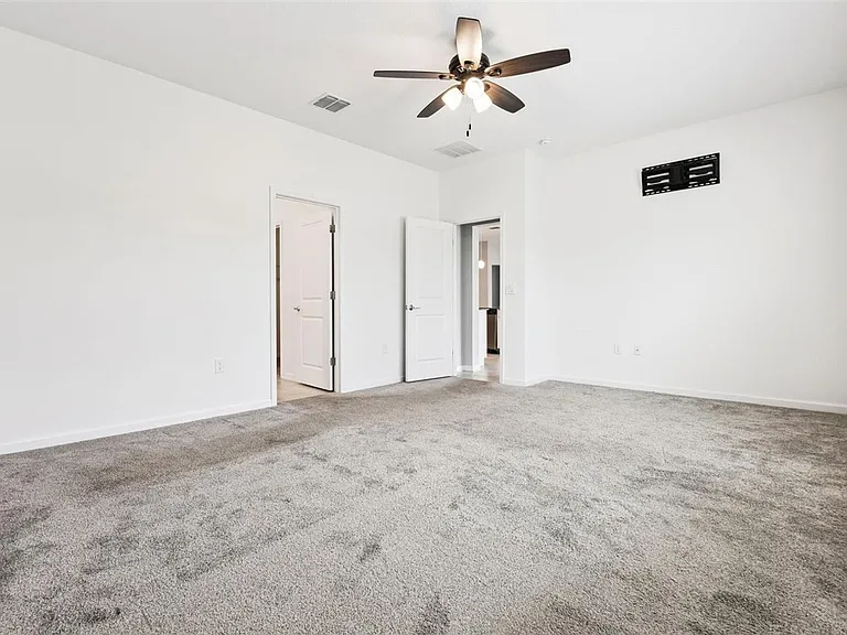 781 Taurus Ln — Photo 14