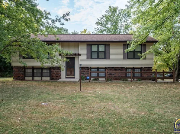 3331 NW 42nd Ter, Topeka, KS 66618