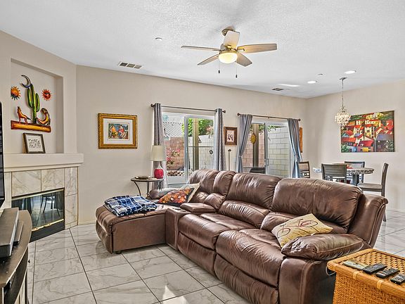 2nd image of 1187 Alta Cresta