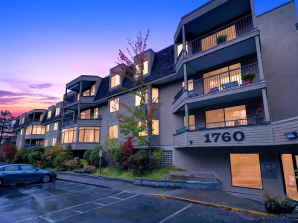 1760 Southmere Cres #207, Surrey, BC V4A 6E5