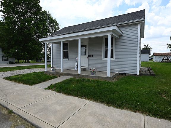 3rd image of 243 S Maple St