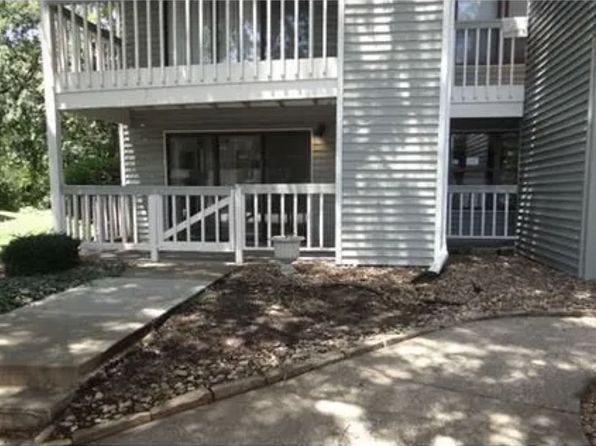 8822 W 106th Ter