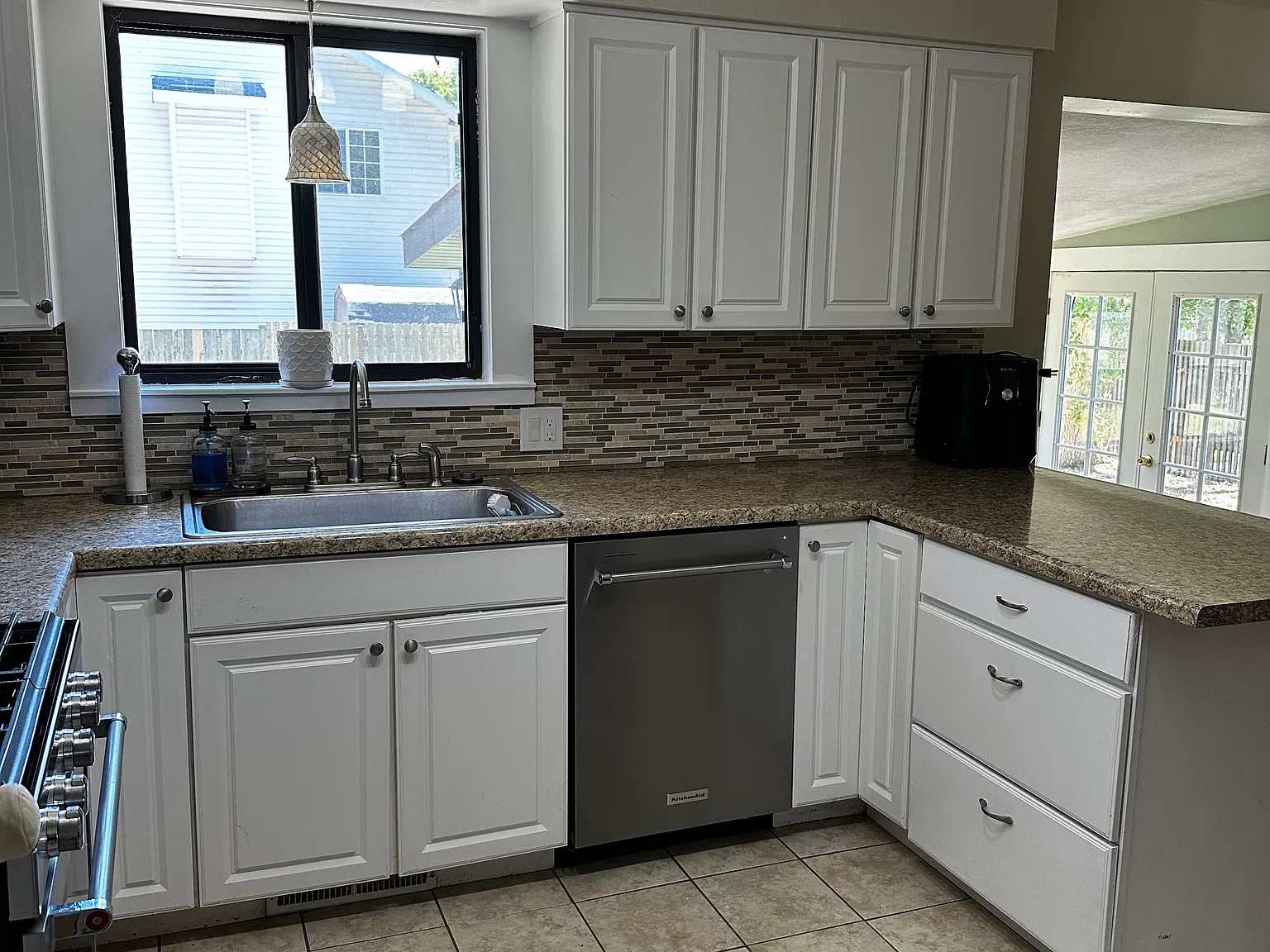 4 bed, 1451 sqft, $1,850 — Photo 3