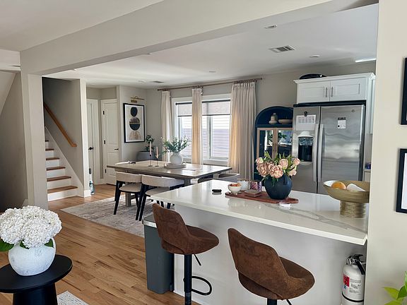 5th image of 2 Sherman Ave #2