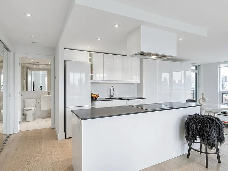 1725 Pendrell St #1806 — Photo 13