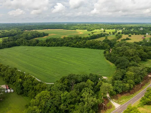 1 NW 188th St, Holt, MO 64048