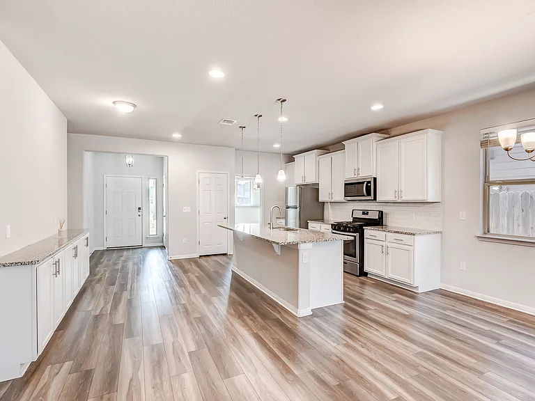 425 Arrowhead Vine St — Photo 12