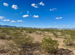 995 S Eloy Rd, Golden Valley, AZ 86413