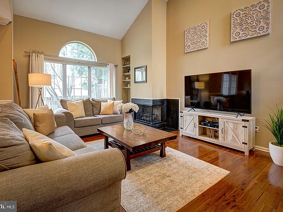 2nd image of 233 Rumford Ct