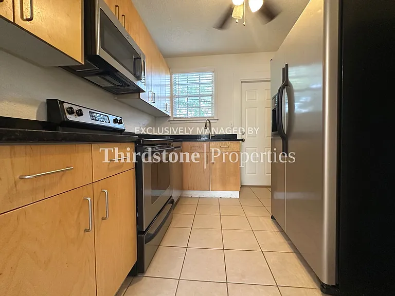 319 1st Ave N #1A — Photo 3
