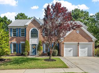 611 Sherwood Forest Pl, Cary, NC 27519