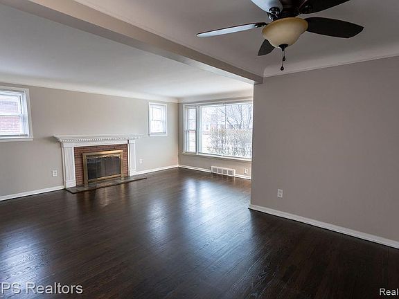 2nd image of 20946 Littlestone Rd