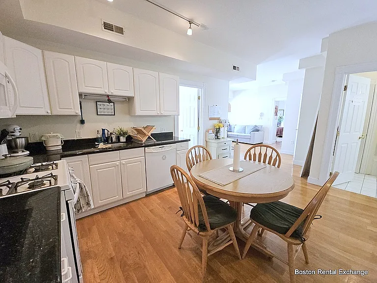 245 Walden St #2 — Photo 5