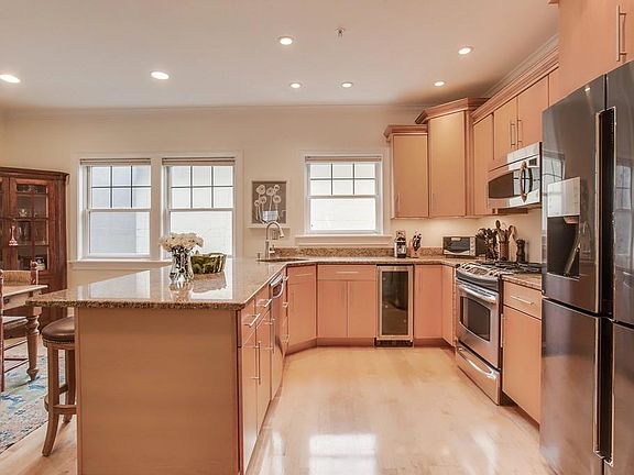 3rd image of 591 E 3rd St #5