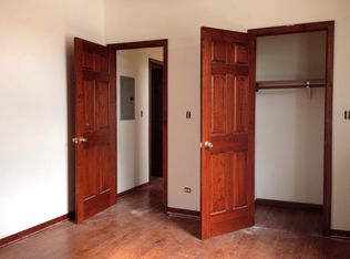 1963 W Argyle St, Chicago, IL 60640
