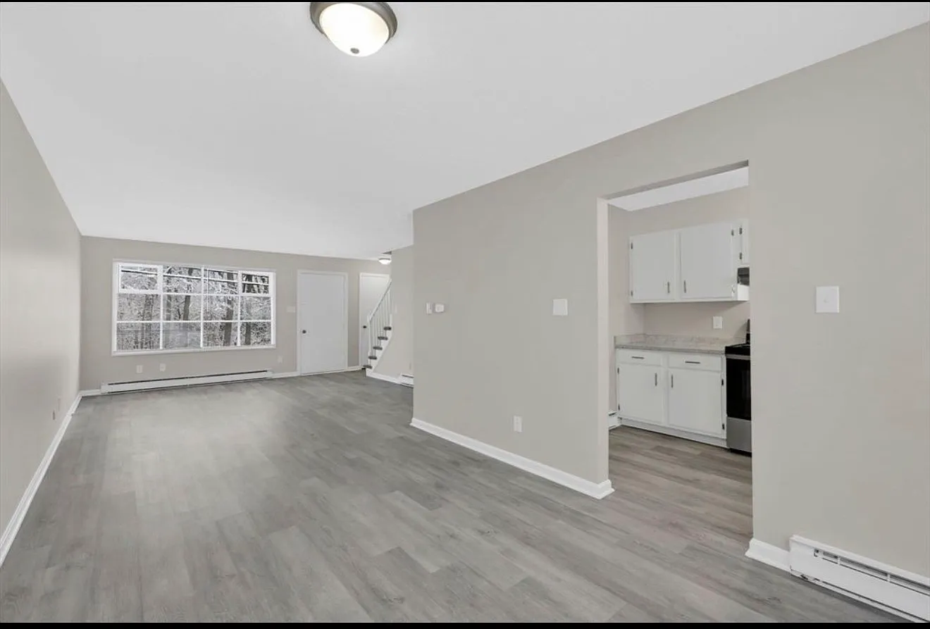 2 bed, 1.5 bath, 1000 sqft, $1,850 — Photo 3