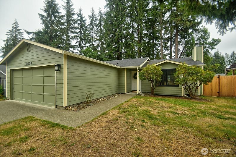 2nd image of 1609 14th Avenue SW
