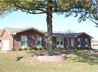 8408 Burlingame Rd, Louisville, KY 40219