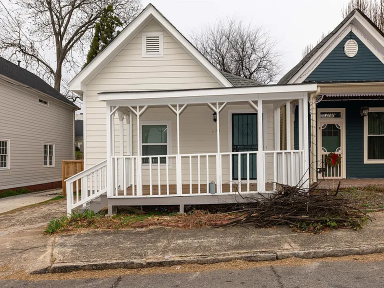 679 Terry St SE — Photo 12