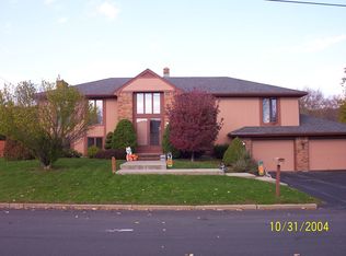15 Carriage Way, North Providence, RI 02904