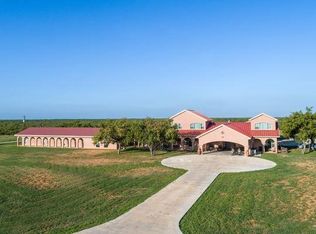 9871 Fm 2691, Crystal City, TX 78839