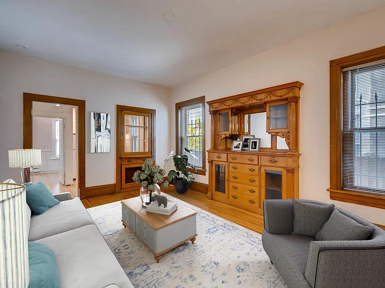 1135 N Corona St #4 — Photo 4
