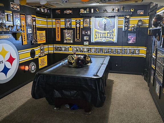 2nd image of 7518 W Adams Rd