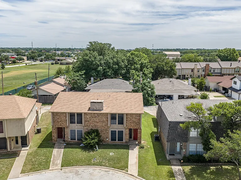 2207 Chase Ct — Photo 25