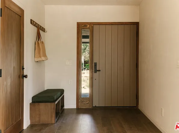 8029 El Manor Ave, Los Angeles, CA 90045