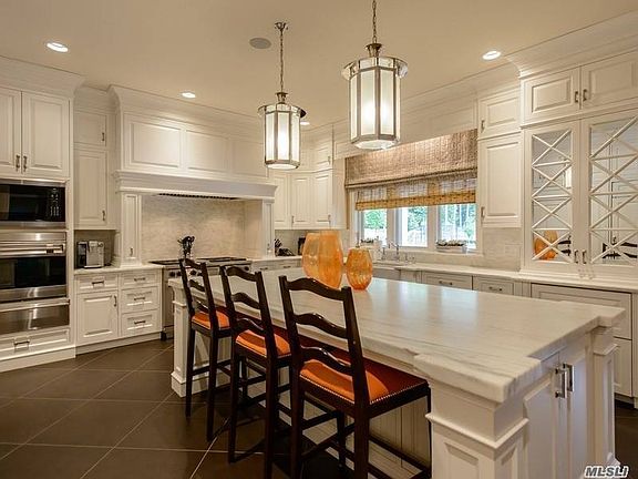 5th image of 776 Muttontown Woods Ct