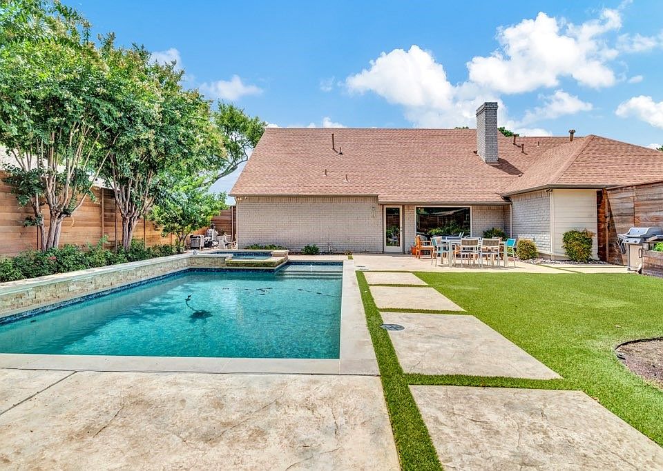 1st image of 7316 Meadow Oaks Dr