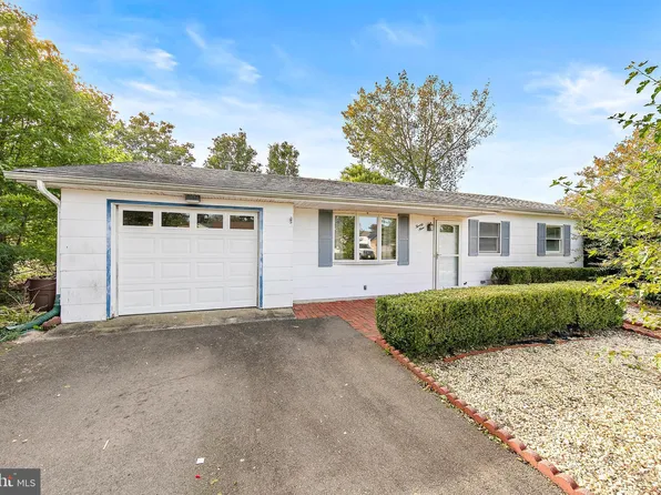 29 Pomona Dr, Barnegat, NJ 08005