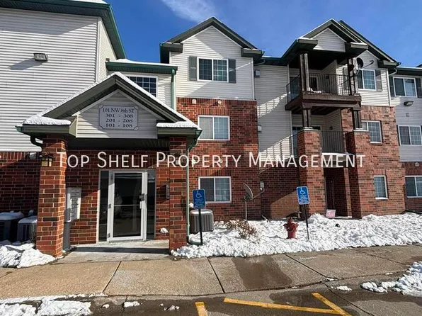 101 NW 8th St, Grimes, IA