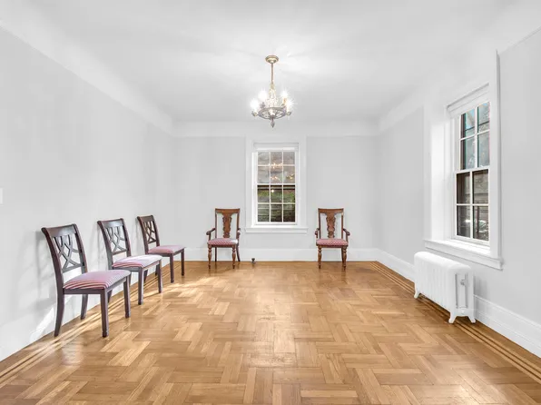 33-15 80th Street image 4 of 19