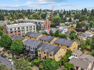 9748 4th Ave NW UNIT B, Seattle, WA 98117