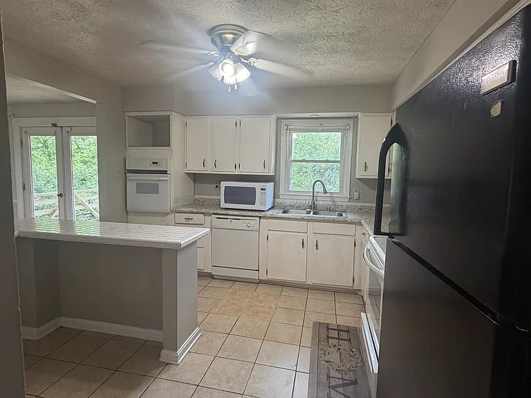 3056 Dale Hollow Dr — Photo 40