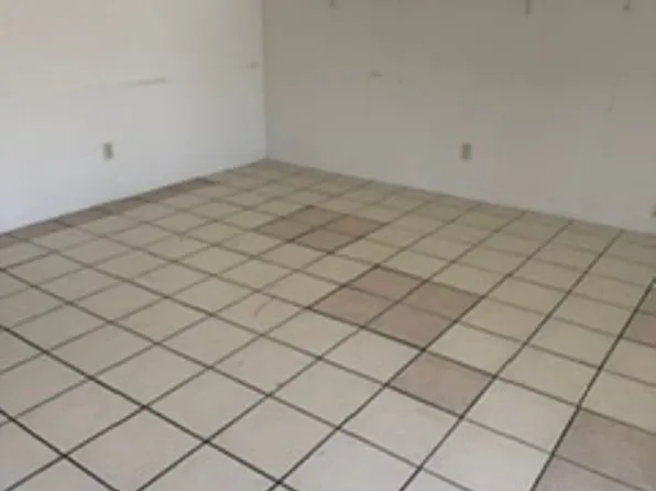 Move-In Ready, 20744 Thunderbird Rd APT 02, Apple Valley, CA 92307