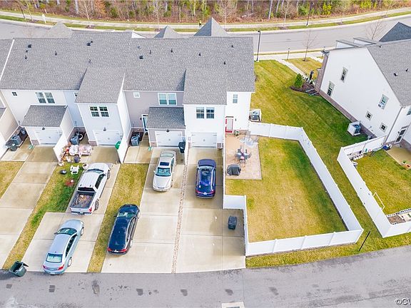 4th image of 4026 Rivermere Ln